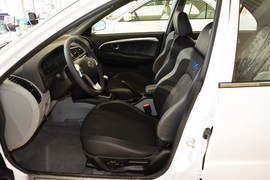 2015款东南V3菱悦1.5L手动风采版