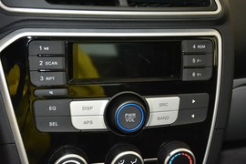 2015款东南V3菱悦1.5L手动风采版