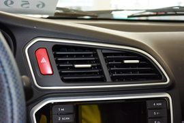 2015款东南V3菱悦1.5L手动风采版