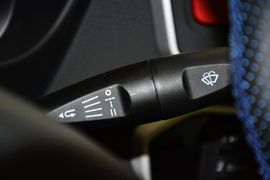 2015款东南V3菱悦1.5L手动风采版