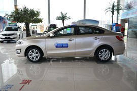 2014款海马福美来M5