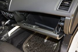 2014款三菱劲炫2.0L自动两驱精英版