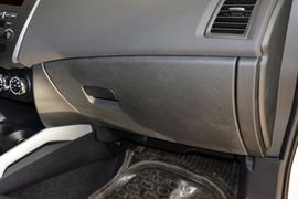 2014款三菱劲炫2.0L自动两驱精英版