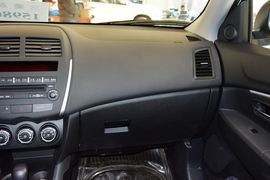 2014款三菱劲炫2.0L自动两驱精英版