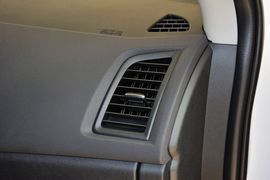 2014款三菱劲炫2.0L自动两驱精英版