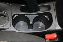 2014款三菱劲炫2.0L自动两驱精英版