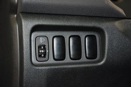 2014款三菱劲炫2.0L自动两驱精英版