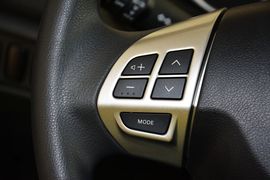 2014款三菱劲炫2.0L自动两驱精英版