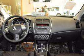 2014款三菱劲炫2.0L自动两驱精英版