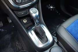 2015款别克昂科拉1.4T自动两驱都市领先型