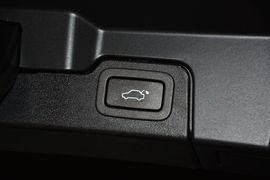 2015款路虎揽胜极光2.0T