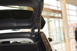 2015款路虎揽胜极光2.0T