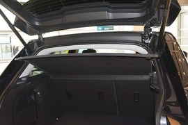 2015款路虎揽胜极光2.0T