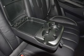 2015款路虎揽胜极光2.0T