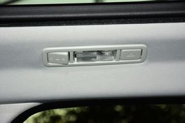 2015款路虎揽胜极光2.0T