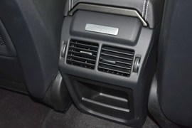 2015款路虎揽胜极光2.0T