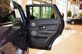 2015款路虎揽胜极光2.0T