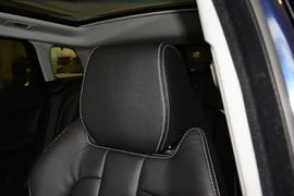 2015款路虎揽胜极光2.0T