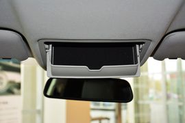 2015款路虎揽胜极光2.0T