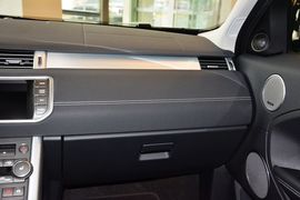 2015款路虎揽胜极光2.0T