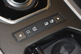 2015款路虎揽胜极光2.0T