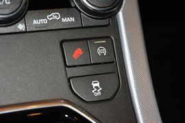 2015款路虎揽胜极光2.0T