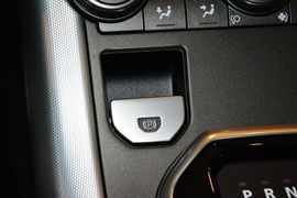 2015款路虎揽胜极光2.0T