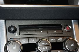 2015款路虎揽胜极光2.0T