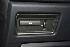 2015款路虎揽胜极光2.0T