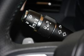 2015款路虎揽胜极光2.0T