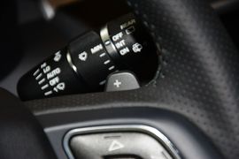 2015款路虎揽胜极光2.0T