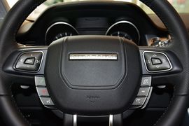 2015款路虎揽胜极光2.0T