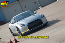 2009款日产GT-R试乘