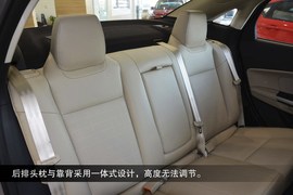 2015款福特福睿斯到店实拍图解