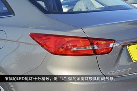 2015款福特福睿斯到店实拍图解