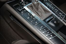 2014款保时捷Macan