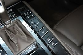 2014款保时捷Macan