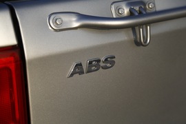 2015款郑州日产锐骐新一代试驾