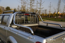 2015款郑州日产锐骐新一代试驾