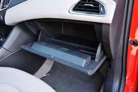 2015款雪佛兰科鲁兹1.5L自动精英版