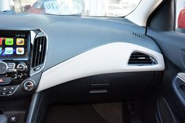 2015款雪佛兰科鲁兹1.5L自动精英版