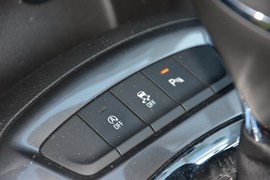 2015款雪佛兰科鲁兹1.5L自动精英版