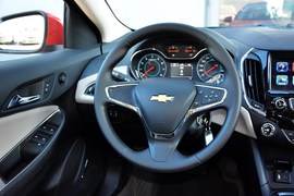 2015款雪佛兰科鲁兹1.5L自动精英版