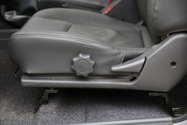 2015款郑州日产锐骐新一代试驾