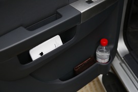 2015款郑州日产锐骐新一代试驾