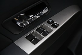 2015款郑州日产锐骐新一代试驾