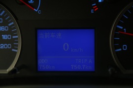 2015款郑州日产锐骐新一代试驾