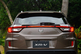 空间出众/驾乘舒适！试东风本田XR-V顶配