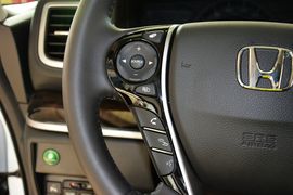 2015款本田奥德赛2.4L智享版