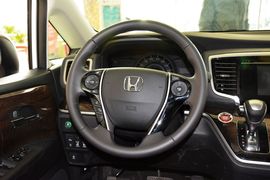 2015款本田奥德赛2.4L智享版